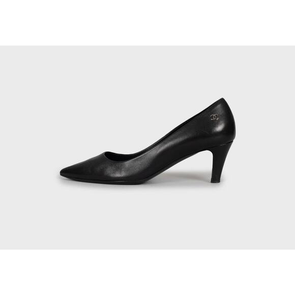 Chanel Black Leather Kitten Heel Pumps - Size 38.5 - Picture 1 of 5